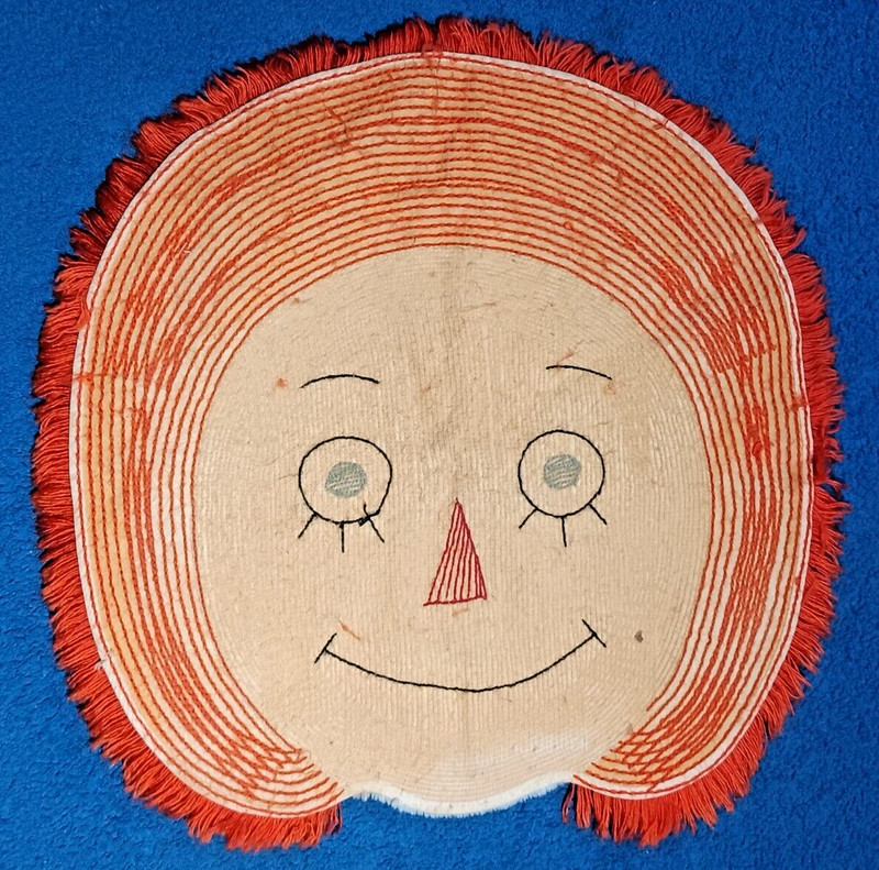 VTG * CUTE * Raggedy Ann's Face Bath or Throw Rug 26” Wide by 27” Tall gallery