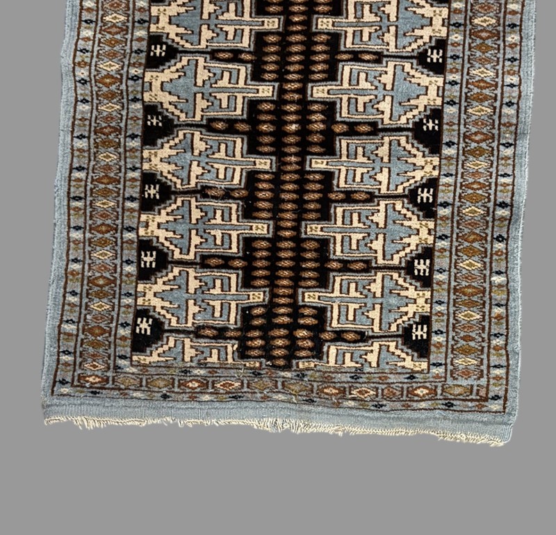 Vintage Antique Hand Knotted Oriental Scatter Throw Rug 25" x 32" gallery