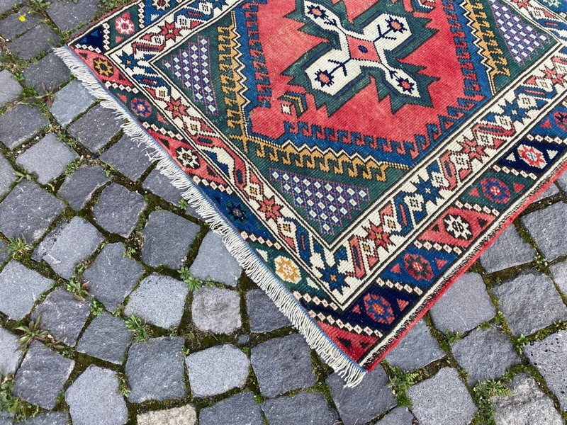 vintage Square rug, Carpet, Area rug, Vintage rug, Turkish rug 3,2 x 3,1 ft gallery