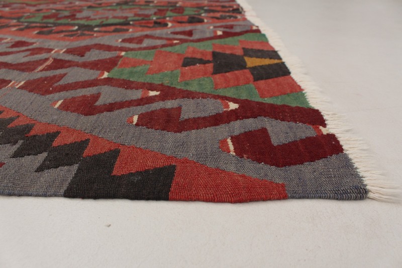 Vintage 5'7" x 10'7" Traditional Wool Hand Woven Oriental Area Rug gallery