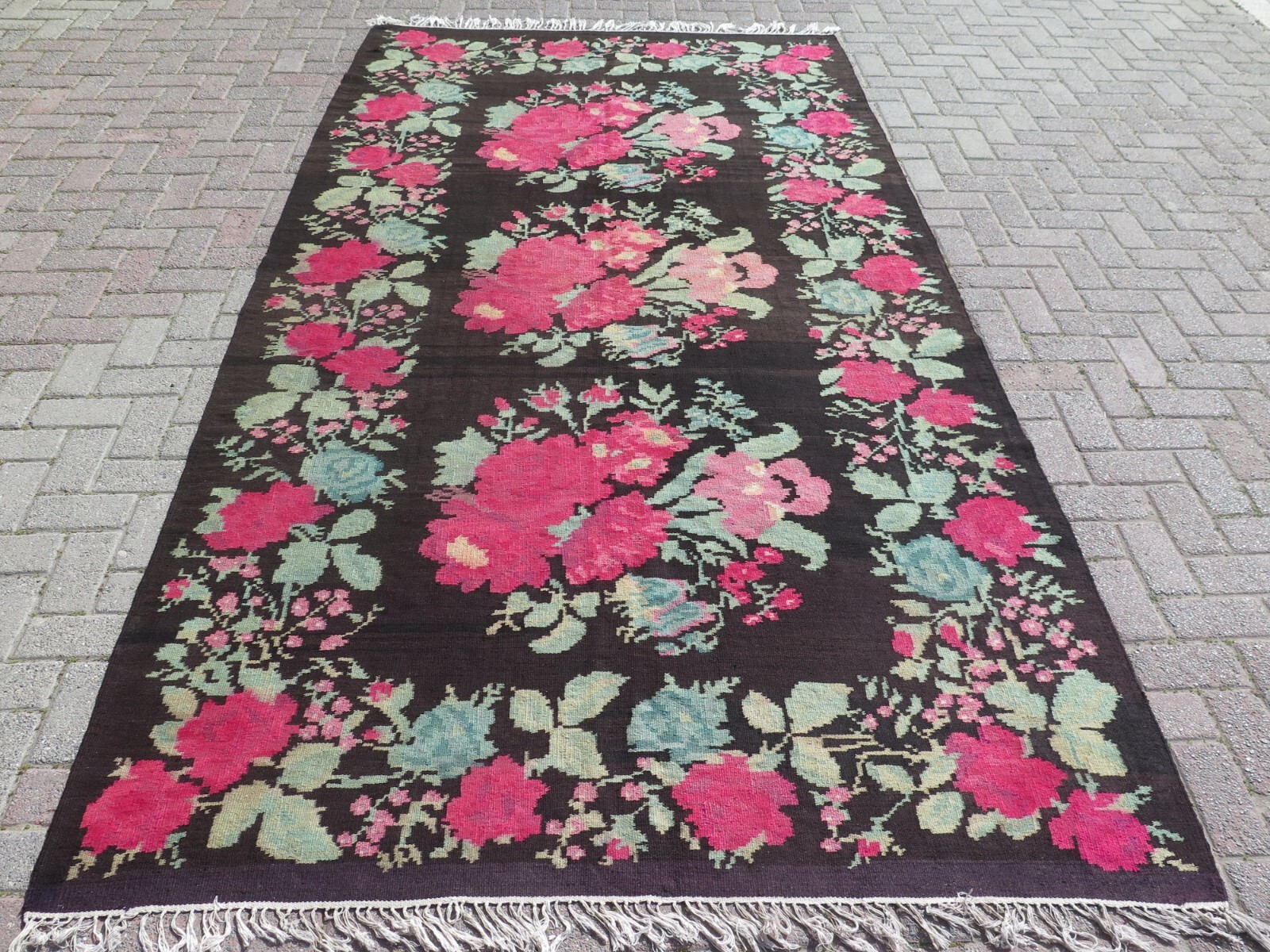 Large Turkish Kilim Rug, Handmade Floor Carpet, Roses Design Wool Rugs 69"x128" gallery
