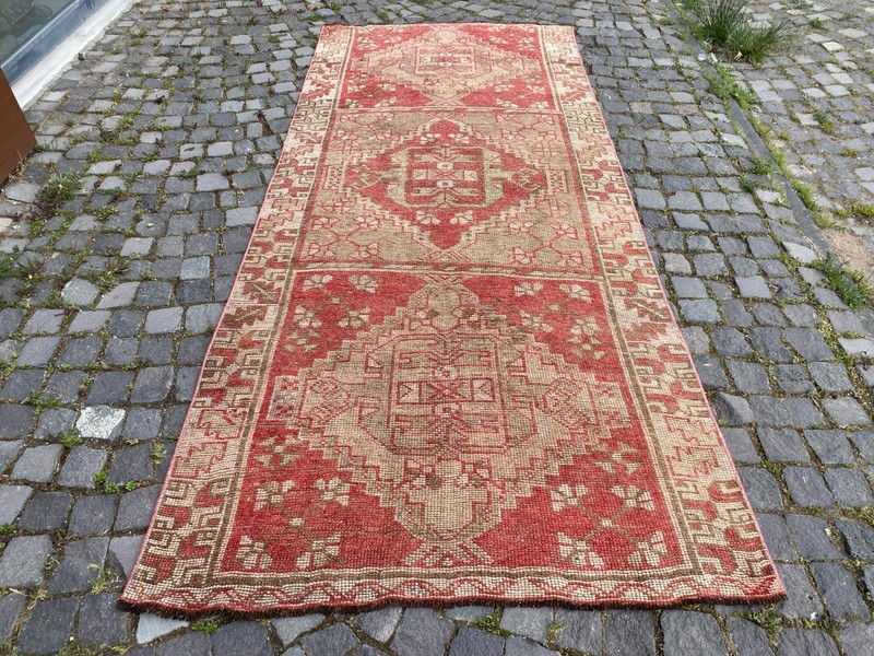 Bohemian rugs, Runner rug, Handmade, Turkish rug, Vintage, Wool | 4,3 x 10,0 ft gallery