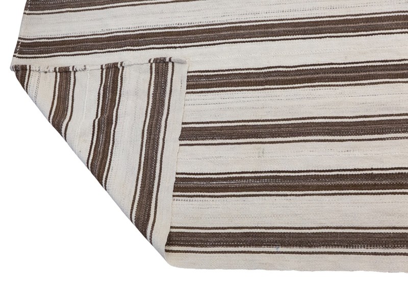 Vintage Minimalist Turkish Kilim Rug 225x330 cm (7.4x10.8 ft) | Handwoven gallery