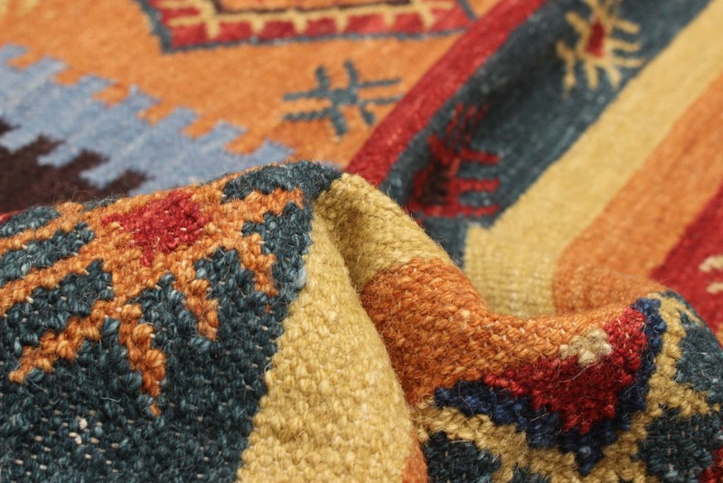 Vintage 5'3" x 8'1" Traditional Wool Hand Woven Oriental Area Rug gallery