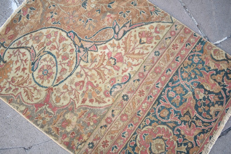Turkish Rug 27'' x 36'' Vintage Hand Knotted Oushak Rug Muted Dye Small Area Rug gallery