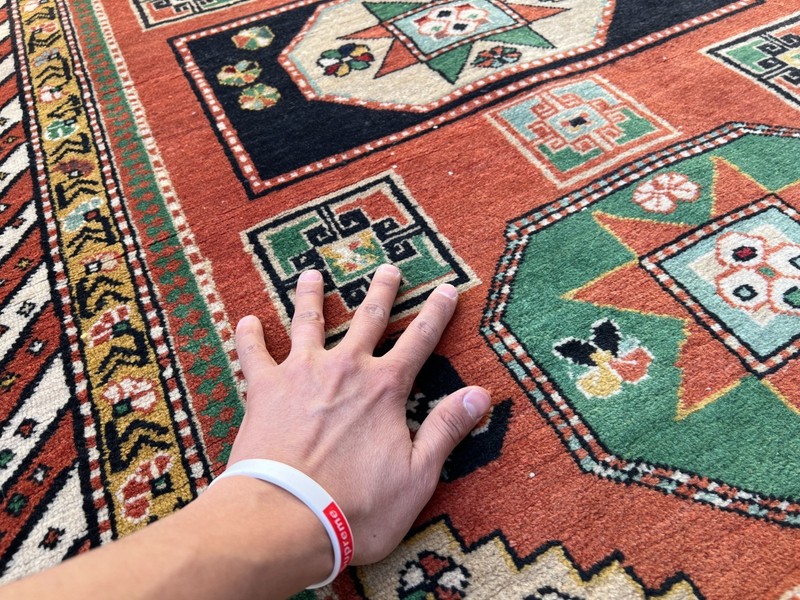 COLLECTORS' ITEM Stunning Natural Vegetable Dye Super Fine Quality Kazak Carpet gallery