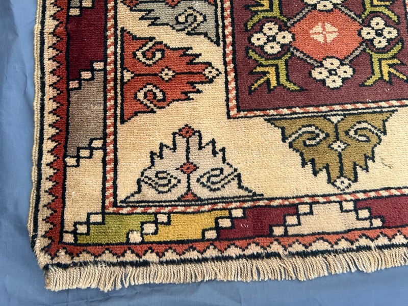 Antique Turkish Rug 2'9x4'10 – Hand Knotted Wool Low Pile Accent Area Decor Rug gallery