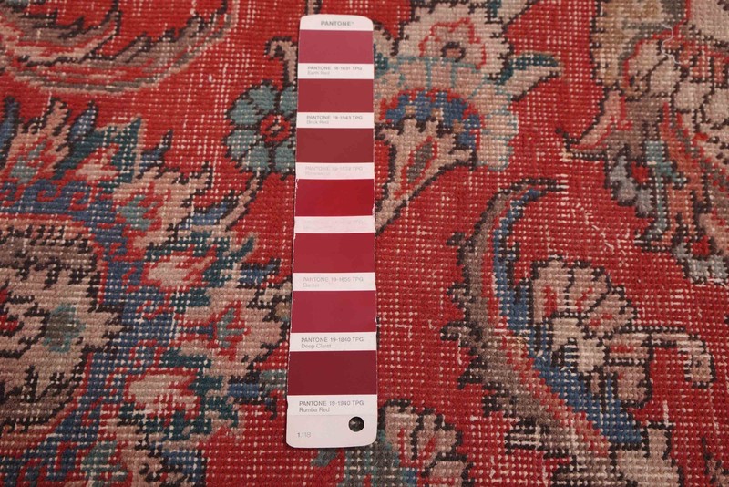 Vintage 9'2" x 11'10" Traditional Hand Knotted Vegetable Dye Wool Area Rug gallery