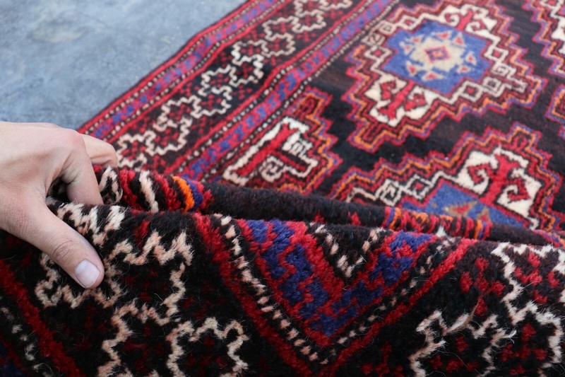 Vintage Afghan Handmade Tribal Taimani Rug 8'7 x 4'4 Ft gallery