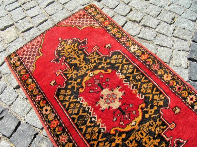 Vintage Turkish Rug 27'' x 46'' Hand-knotted Kurdish Rug East Anatolian Wool Rug gallery