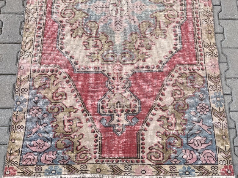 Red rug, Turkish rug, Vintage Area rug, Handmade rug, Wool rug, 3.9 x 6.8 ft gallery