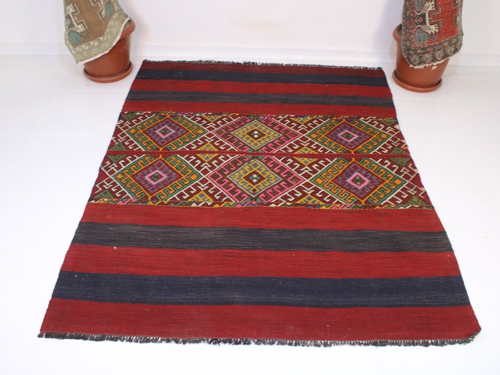 5x6 ft Vintage Hand Knotted Area Rug Red Kilim Tribal Wool Rug. 4.8x62 ft