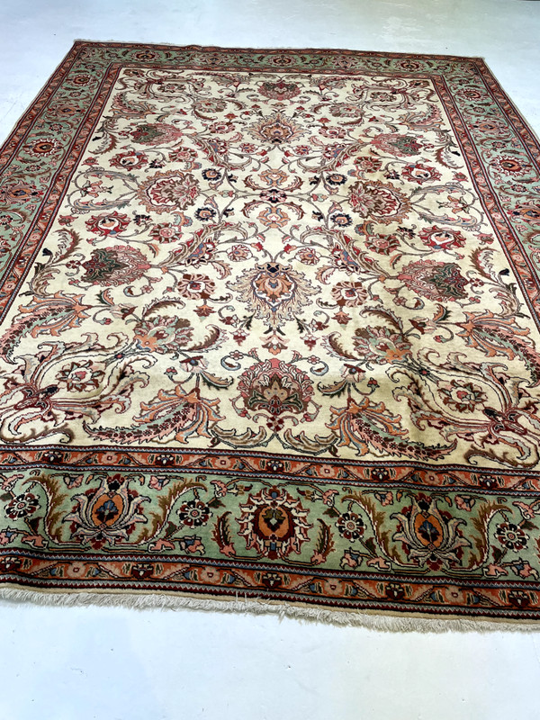 Antique Oriental Hand-Knotted Wool Area Rug Ivory/Green/Red 9'7" x 12'8" gallery