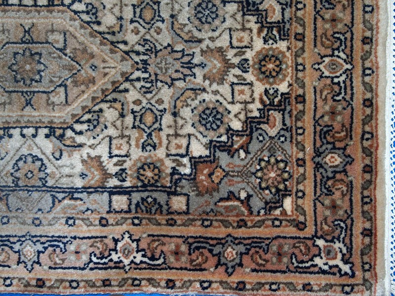 Handmade vintage Indo-Tabriz rug 1.9' x 2.9' (58cm x 89cm) 1970s - 1C768 gallery