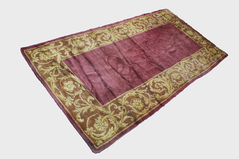 Antique Spanish Monastery Savonnerie rug early 19.th century Burgos gallery