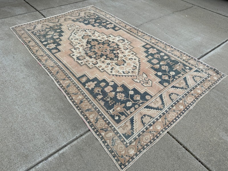 6 x 9 ft Pink Turkish Taspinar 1970s Vintage Hand Knotted All Wool Turkish Rug gallery
