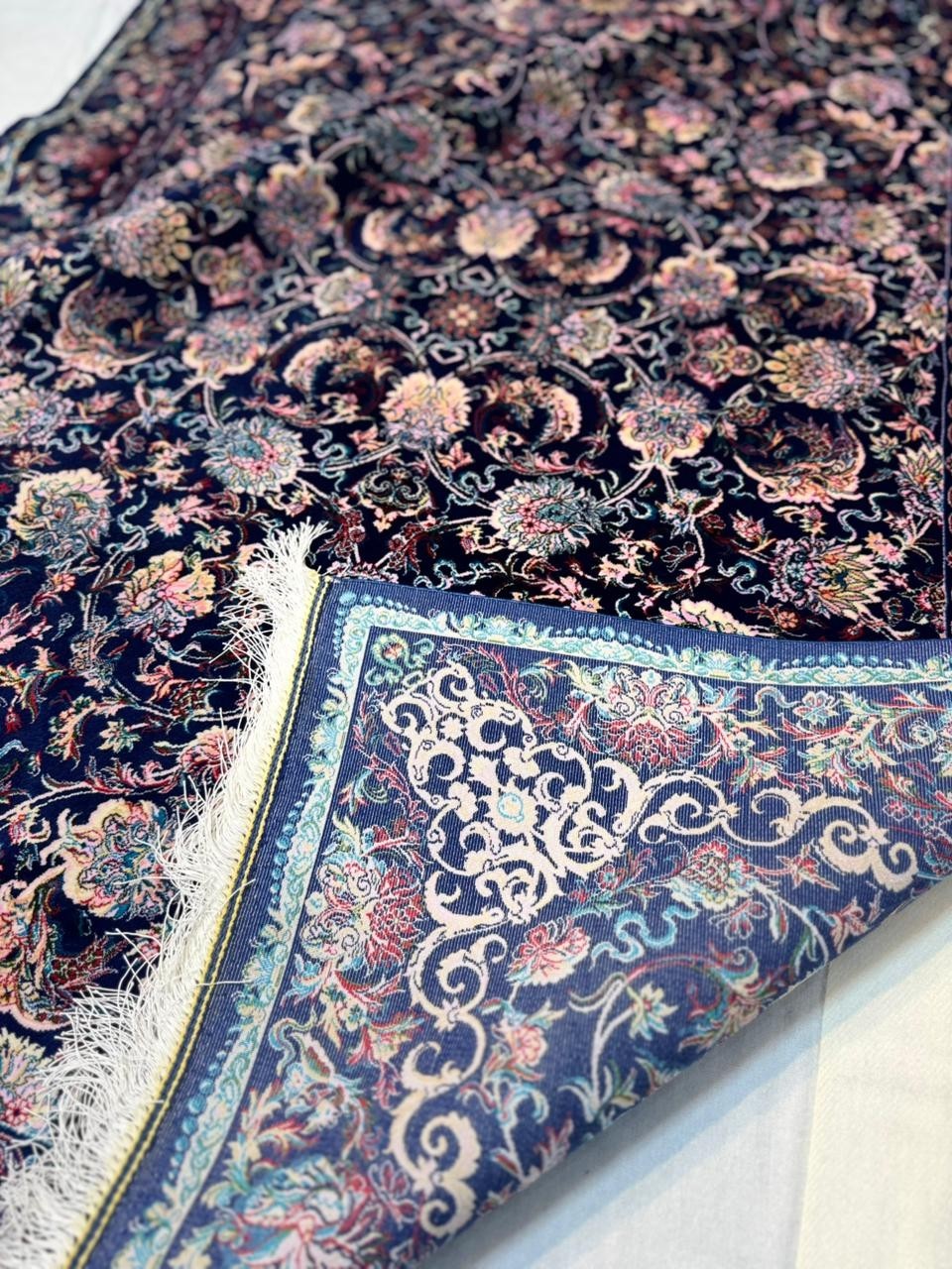 Silk Rug 3 x 5 Feet Soft Floral Pattern Antique Design Premium Quality 91 x 152 gallery
