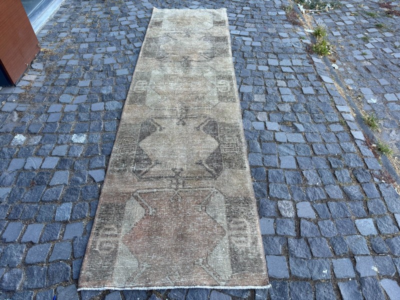 Bohemian rugs, Runner rug, Handmade, Turkish rug, Vintage, Wool | 3,0 x 10,9 ft gallery