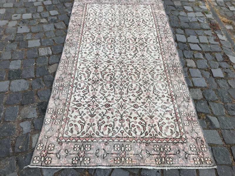 Home Decor Rug, Turkish Vintage Rug, Boho Decor Rug, Oushak Rug, 3,4 x 6,5 ft gallery