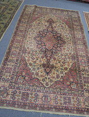Vintage Turkish Kayseri Sivas Hereke Rug Wool Hand Knotted 4′ x 6′ Medallion