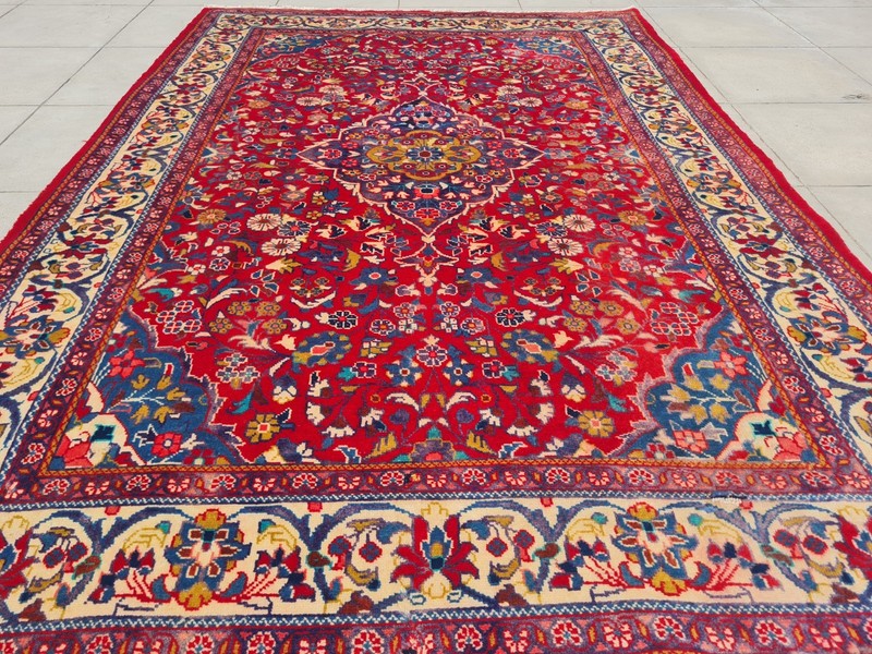 Amazing Hand Knotted Vintage Isfahoun Wool Area Rug 5.0 x 3.5 Ft gallery