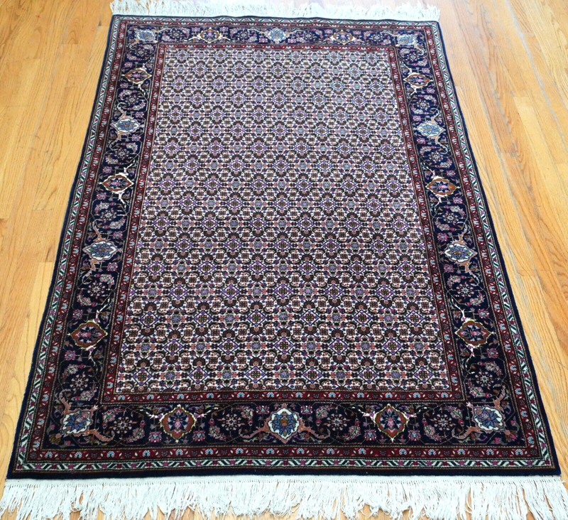 Superb Chinese Silk & Wool Hand Knotted 4' x 6'2" Premium Quality Oriental Rug gallery
