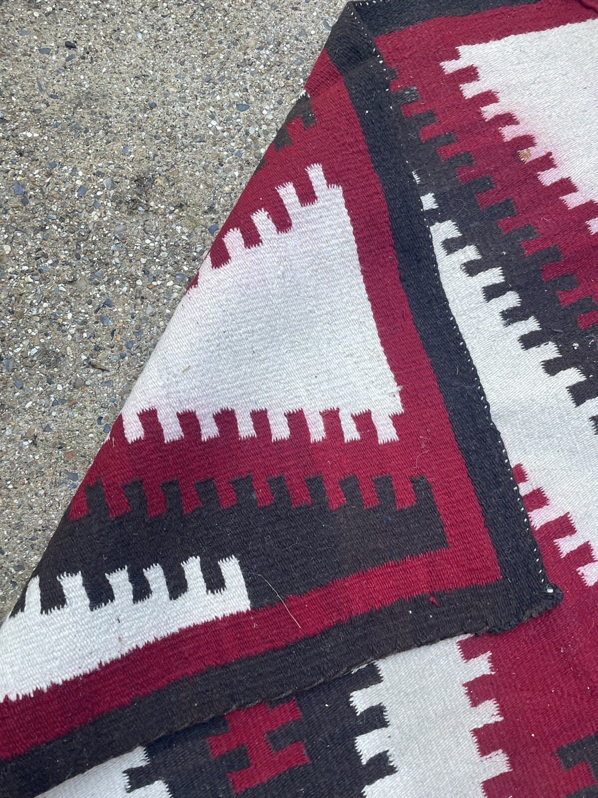 Vintage Navajo Rug gallery