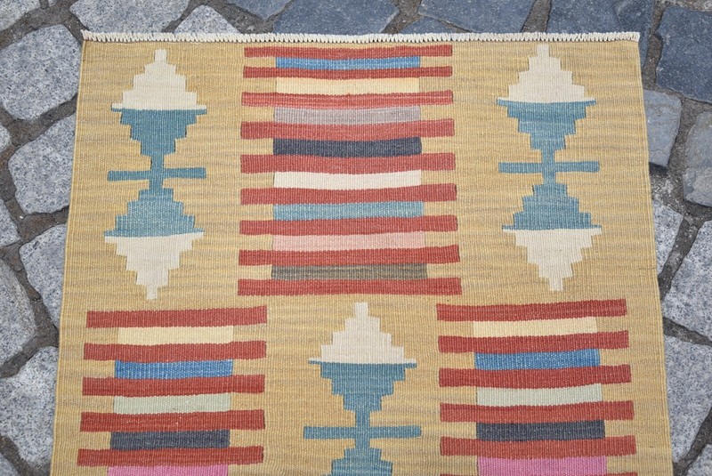 Turkish Small Rug 23'' x 33'' Vintage Awesome Rug Hand Woven Oushak Wool Rug gallery