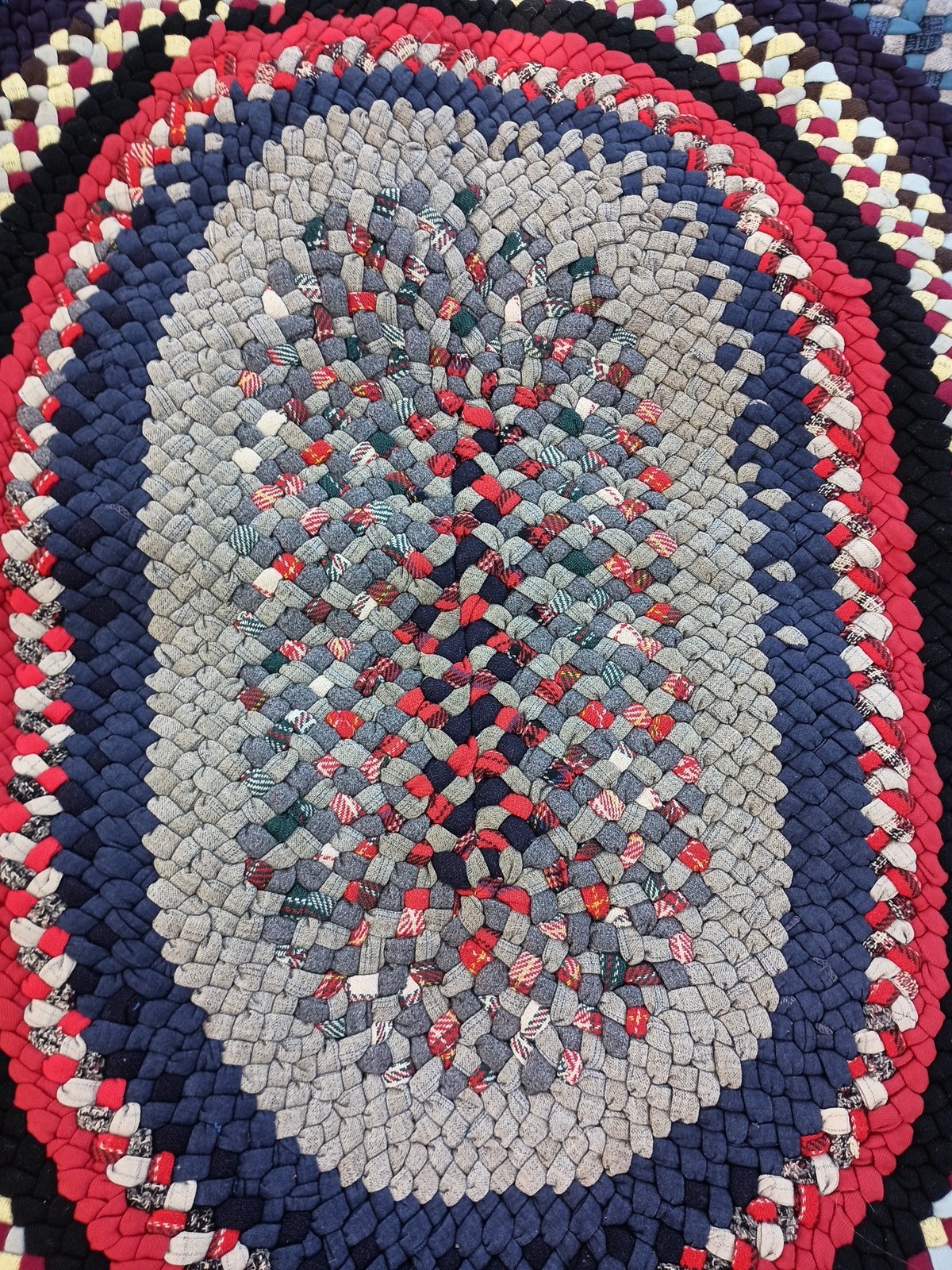 Vtg American Handmade Folk Art Oval Braided Area Rug 38x48 Country Cabin gallery
