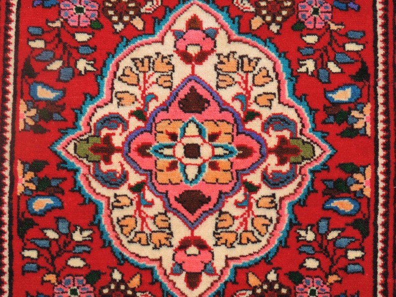 2x4ft. Handmade Lillihan Wool Rug gallery