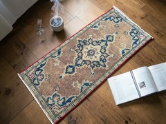Small Handknotted Turkish Wool Rug: Vintage Bohemian Accent Mat 1,6 x 2,9 ft