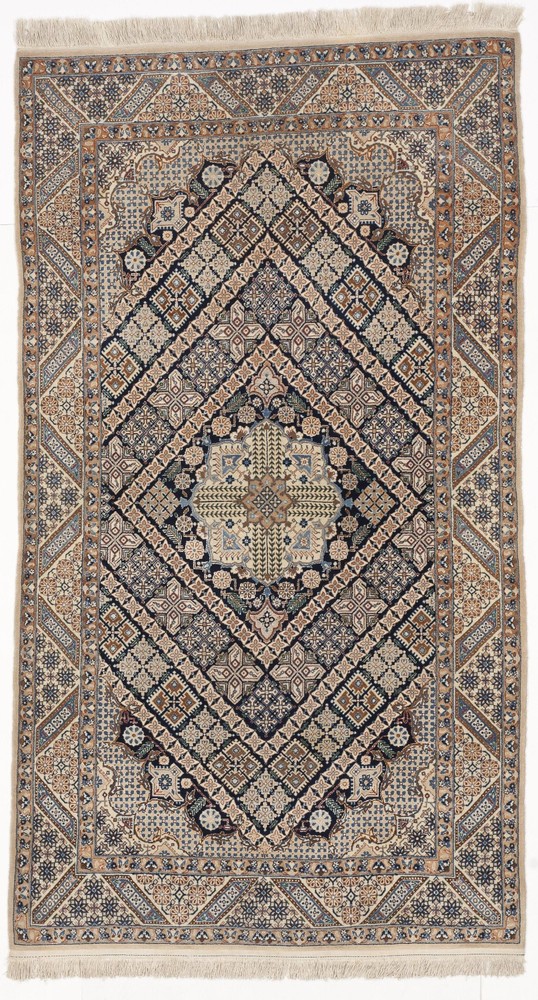 Super Fine hand knotted luxury Rug