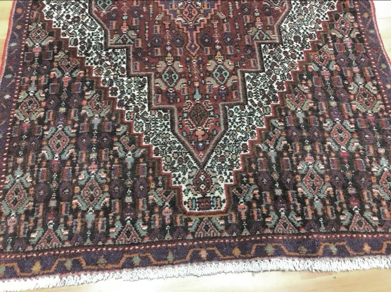 2'8" x 4'1" Kurdish Per’sian Rug - 1950s - Hand Made - 100% Wool gallery