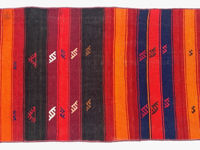 Old Turkish narrow Kilim Runner 285x63 cm shabby chic, vintage kelim gallery