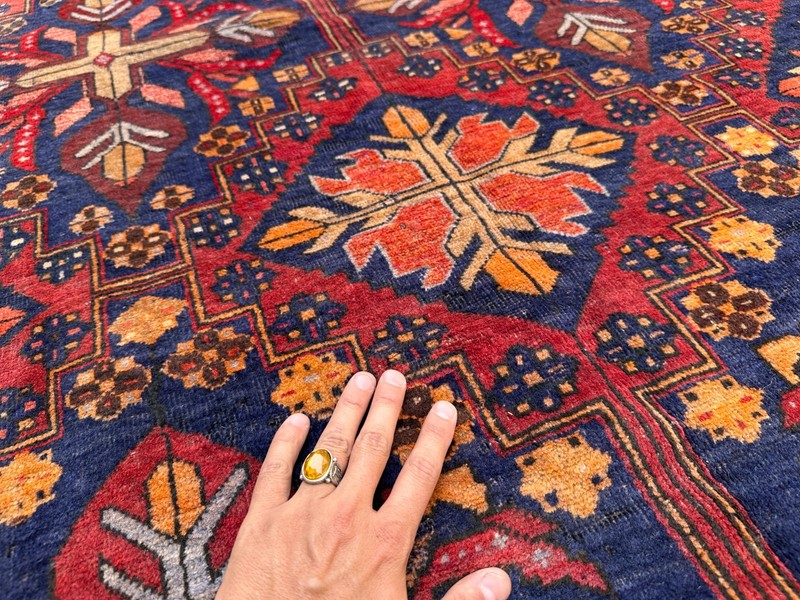 COLLECTORS' ITEM Stunning Vintge Shirvan Caucasian Natural Vegetble Dye Carpet gallery