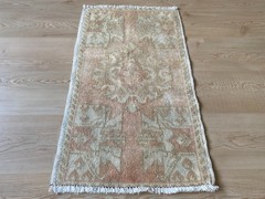 1.5×2.7ft Vintage Turkish Handwoven Rug Small Faded Wool Floral Anatolian Carpet