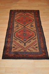 Antique SERAB Rug. One of Kind Aprx. 5′ x 3′ HERIZ Serapi Design early 1900