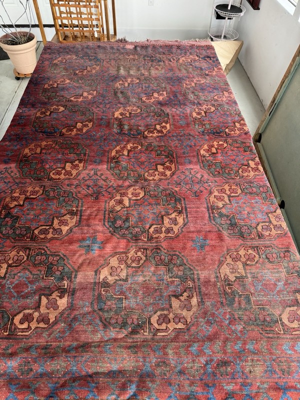 Antique Turkmen Rug gallery