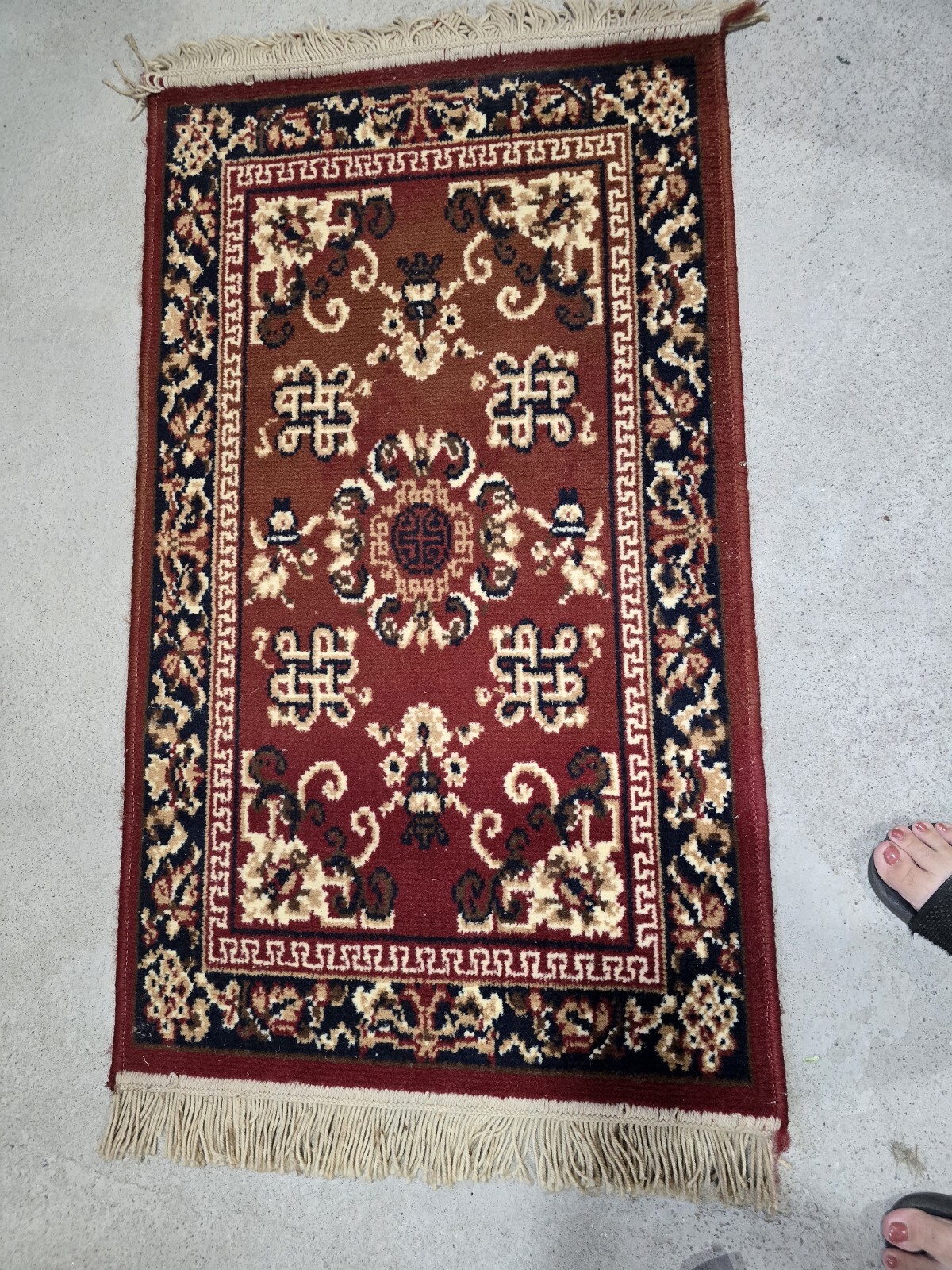 This is a Antique beautiful Traditional, One-of-A-Kind Area Rug gallery