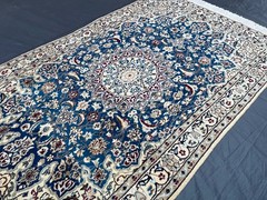 200 X 120 COLLECTORS’ Item Authentic Oriental Habibian Silk Touch Oriental Carpe