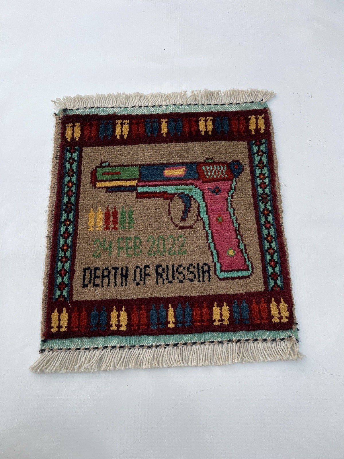36x33 cm Handmade rug Mini Pistol Rug War Rug Afghan War Rug Handicrafts #679 gallery