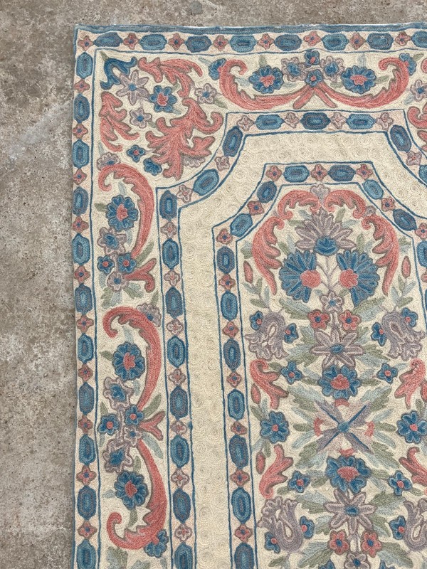 Vintage Handmade Kashmiri Crewel Floral Wool Chain Stitch Rug 116x70 cm gallery
