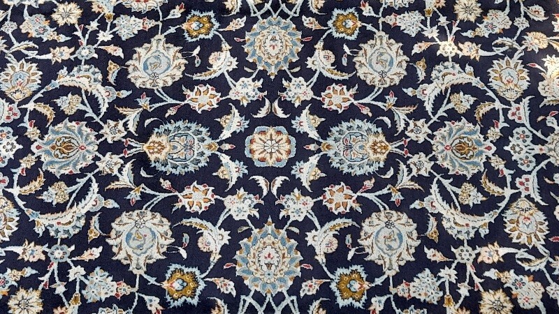 Kashaan design hand knotted wool rug in excellent condition gallery