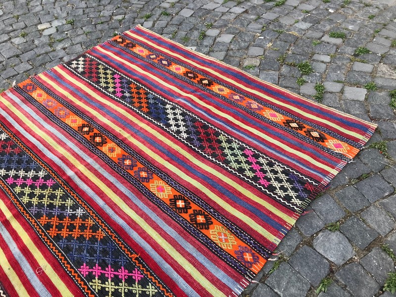 Turkish Vintage Handmade Wool Kilim Bohemian Large Kilim Rug 9.9 X 5.4 Ft gallery