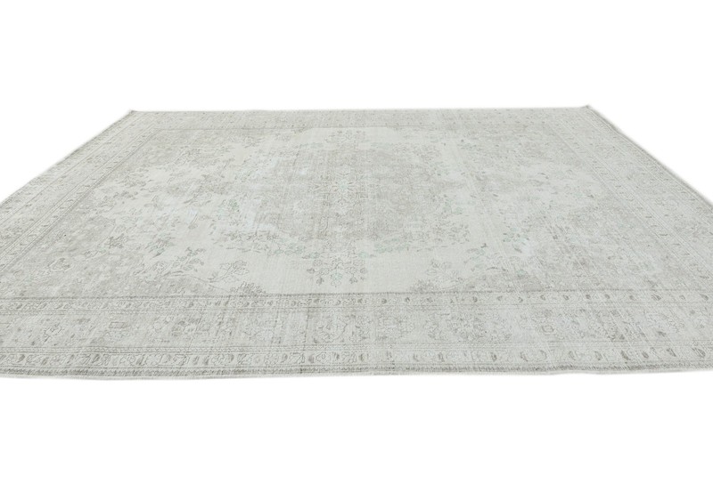Antique Handmade Oriental Rug Muted Floral Distressed Wool Carpet 9'8X12'4 ft gallery