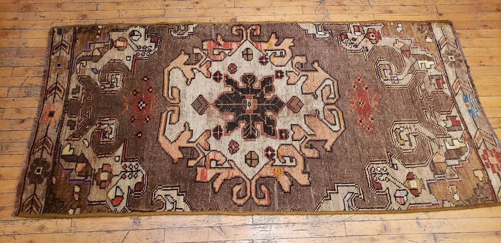 Bohemian Antique 1940s Wool Pile Vegy Dye Nagorno-Karabakh Runner Rug 3x6ft