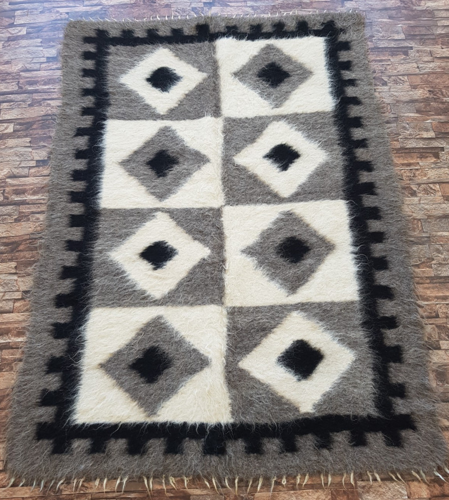 Vintage Handmade Moroccan Tribal Wool Kilim Rug 201x140 cm
