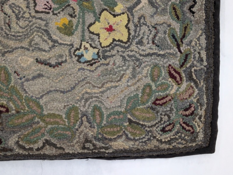 VTG Antique Hooked Rug 42"X27". Wool Floral Flowers Cottage gallery