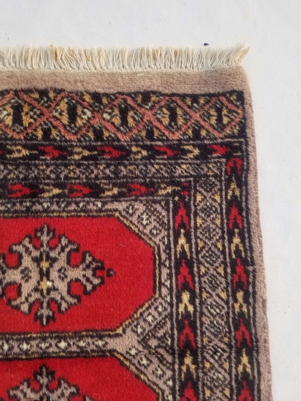 Vintage Traditional Hand Made Pakistani Oriental Wool Red Rug 89x59cm gallery