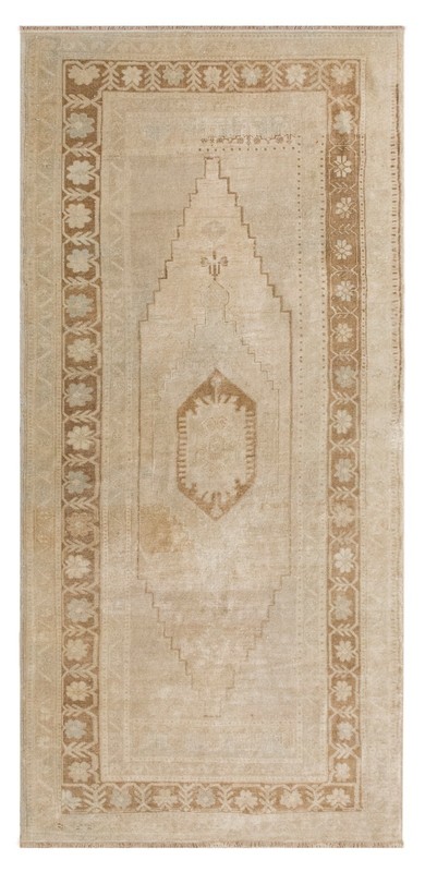 Vintage Turkish Oushak Rug 60+ Years Old – 3.9x8.2 ft / 120x250 cm gallery